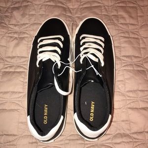 Women’s Old Navy Faux Leather Sneakers